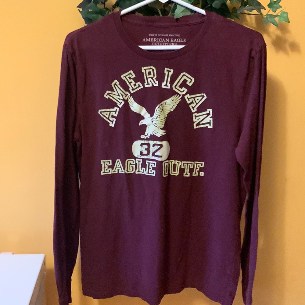 American Eagle Outf. Men’s size M color maroon